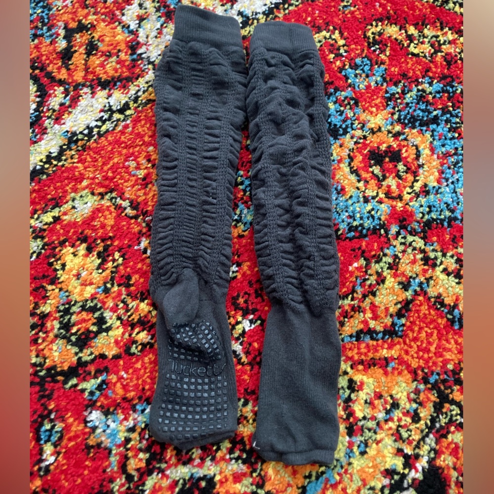 Tucket Barre Grips Socks without Toes